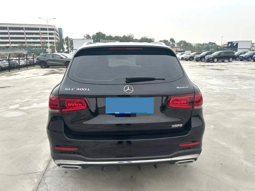 2021 Mercedes-Benz GLC Class 2.0T 197HP L4 9AT,autocango,china used car exporter,china ev exporter,chinese used car exporter,chinese used ev exporter