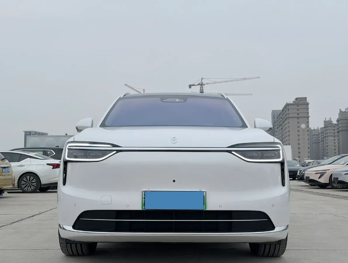 2026 AITO AITO M7 REEV 160HP REEV,autocango,china used car exporter,china ev exporter,chinese used car exporter,chinese used ev exporter