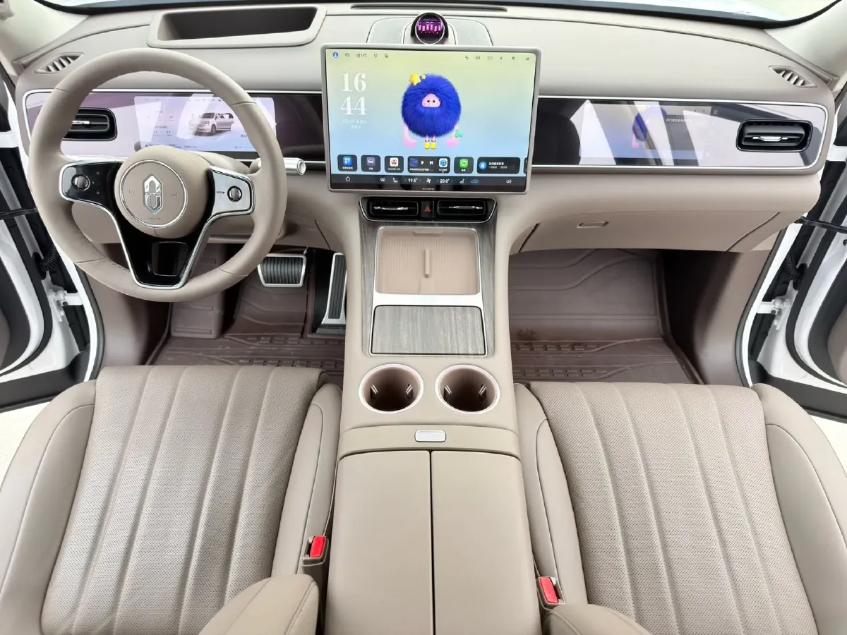 2026 AITO AITO M7 REEV 160HP REEV,autocango,china used car exporter,china ev exporter,chinese used car exporter,chinese used ev exporter