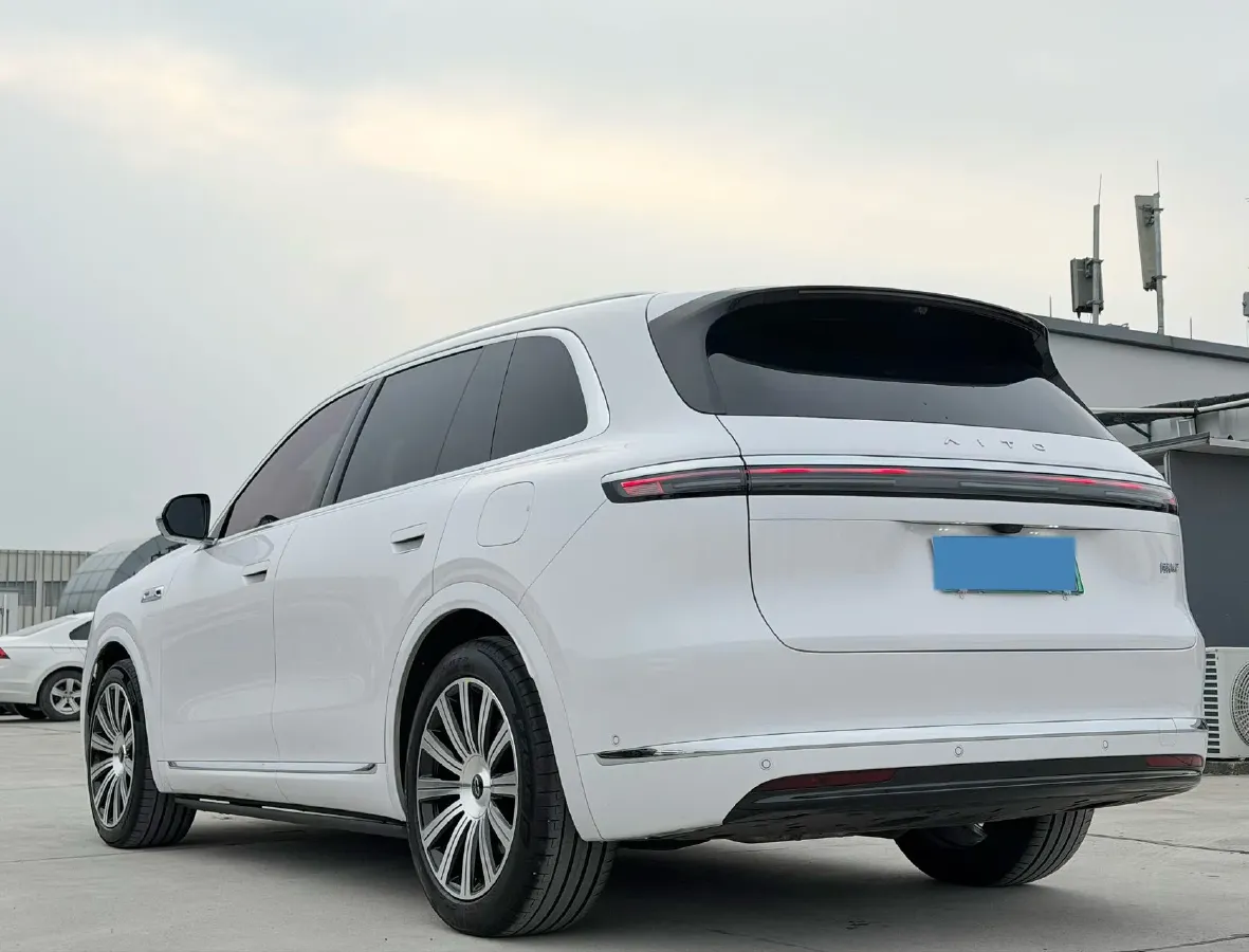 2026 AITO AITO M7 REEV 160HP REEV,autocango,china used car exporter,china ev exporter,chinese used car exporter,chinese used ev exporter