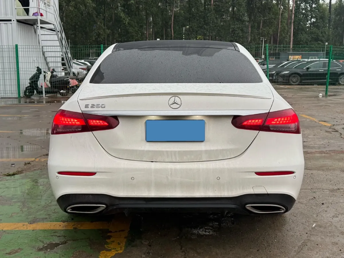 2021 Mercedes-Benz E Class 2.0T 197HP L4 9AT,autocango,china used car exporter,china ev exporter,chinese used car exporter,chinese used ev exporter