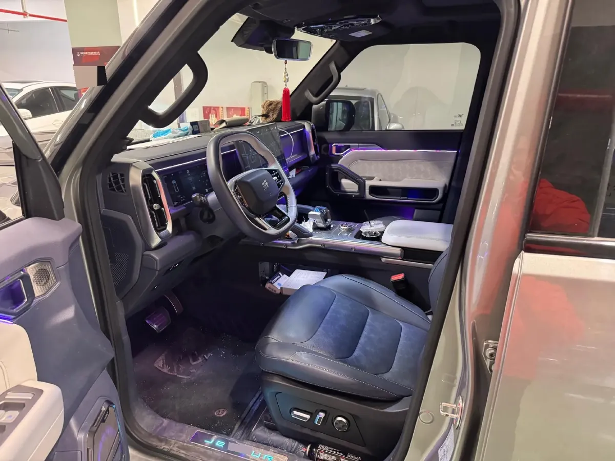 2024 Jetour ShanHai TravellerC-DM 1.5T 156HP L4 3DHT PHEV 43.24KWH,autocango,china used car exporter,china ev exporter,chinese used car exporter,chinese used ev exporter