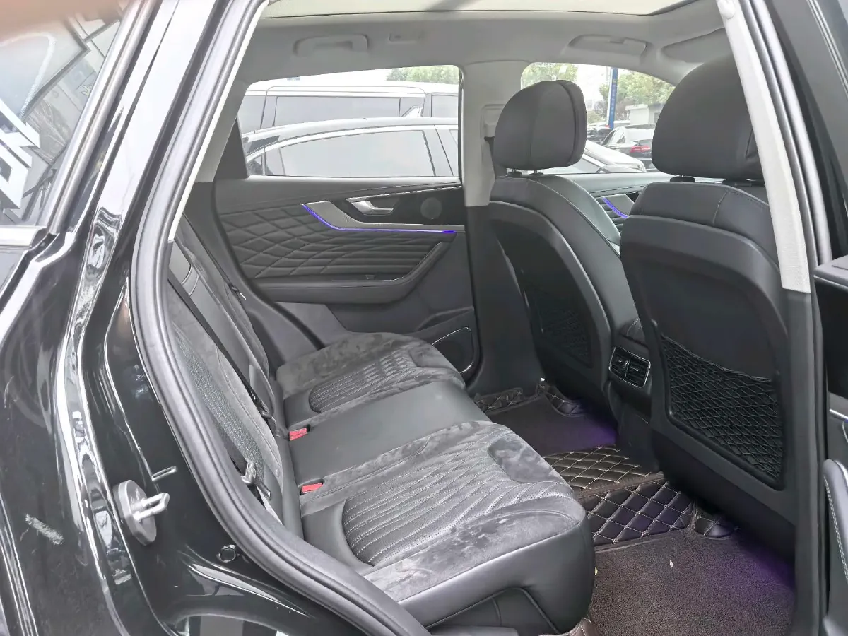 2022 HongQi HS5 2.0T 224HP L4 6AT,autocango,china used car exporter,china ev exporter,chinese used car exporter,chinese used ev exporter