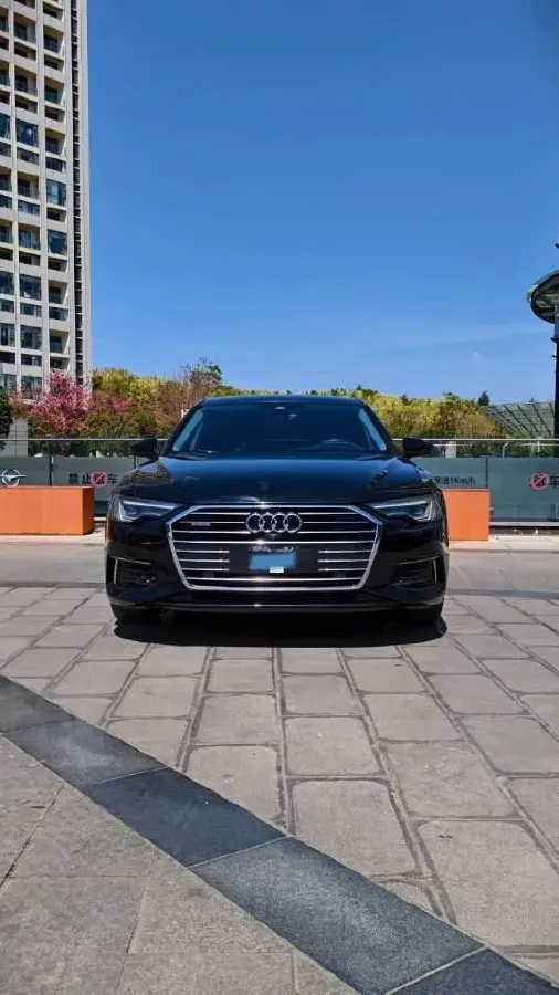 2020 Audi A6L 2.0T 224HP L4 7DCT,autocango,china used car exporter,china ev exporter,chinese used car exporter,chinese used ev exporter