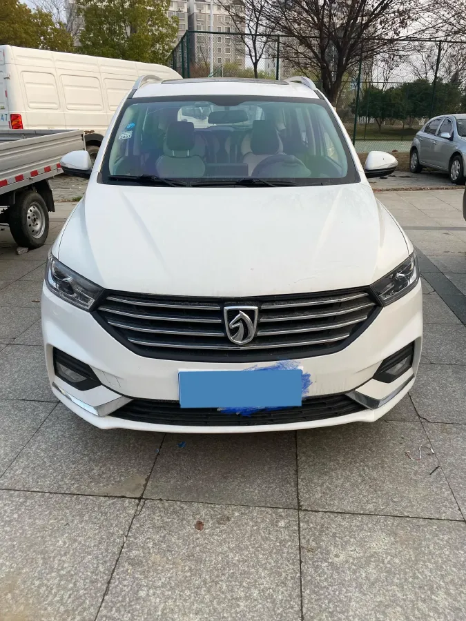 2019 BaoJun 360 1.5L 99HP L4 6MT,autocango,china used car exporter,china ev exporter,chinese used car exporter,chinese used ev exporter