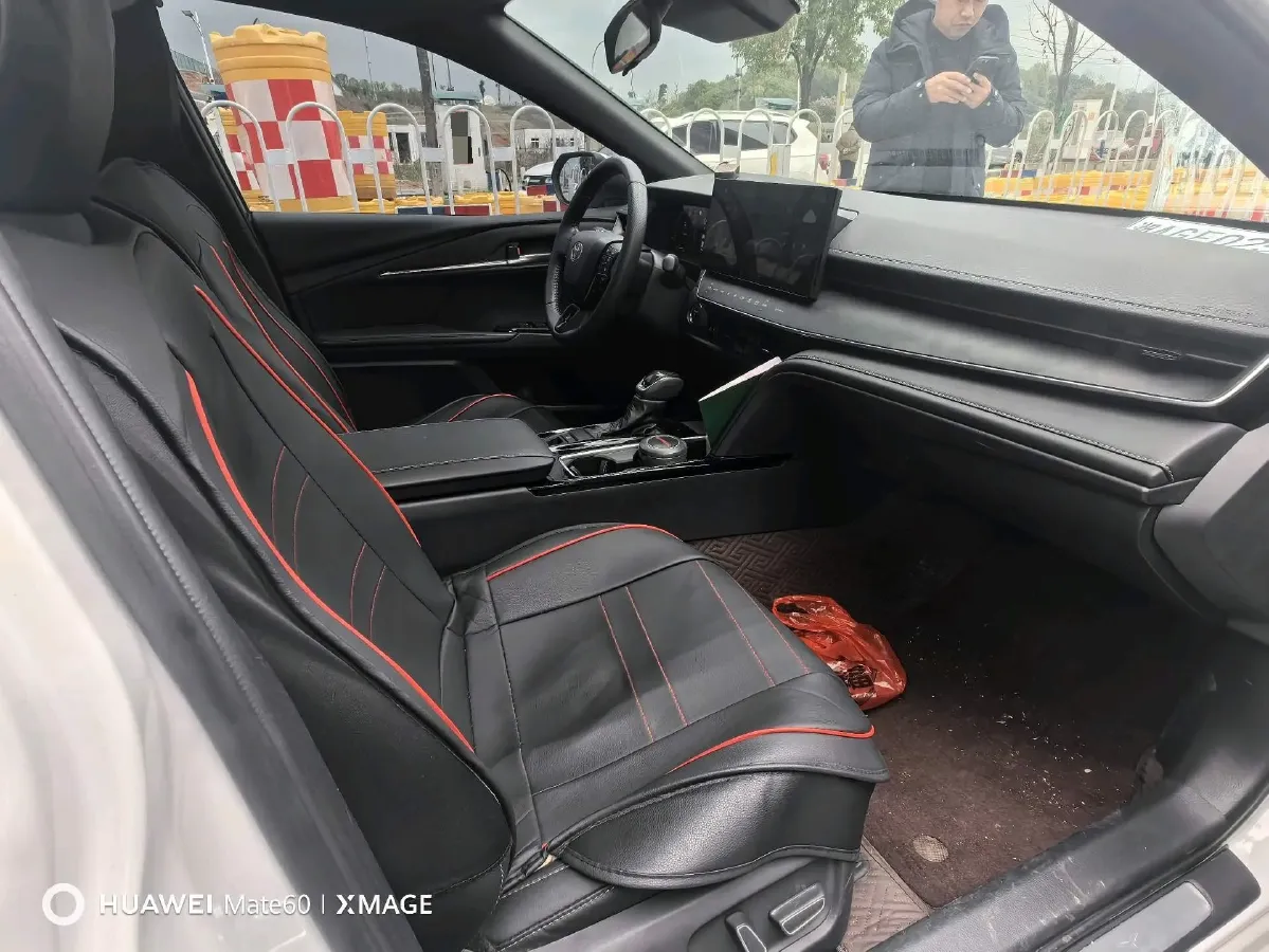 2024 Toyota Camry 2.0L 152HP L4 E-CVT Hybrid,autocango,china used car exporter,china ev exporter,chinese used car exporter,chinese used ev exporter