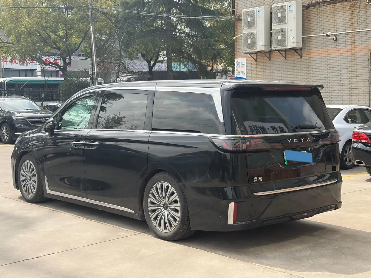 2024 Voyah Dream BEV 108.73KWH,autocango,china used car exporter,china ev exporter,chinese used car exporter,chinese used ev exporter