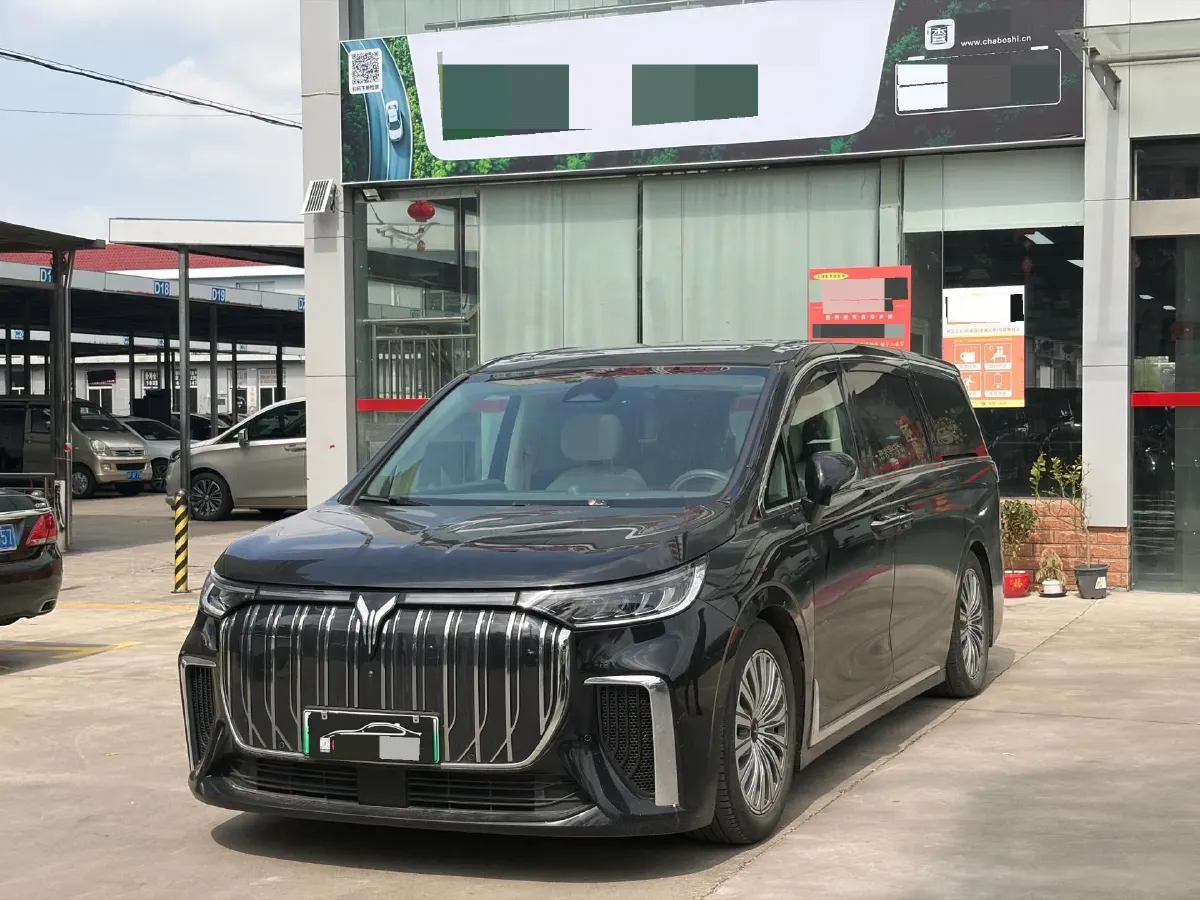 2024 Voyah Dream BEV 108.73KWH,autocango,china used car exporter,china ev exporter,chinese used car exporter,chinese used ev exporter