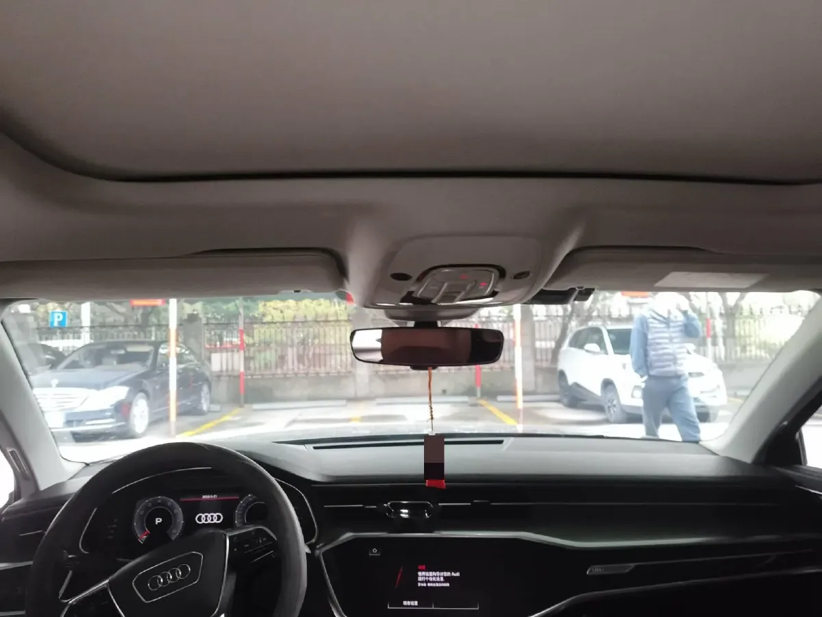 2021 Audi A6L 2.0T 190HP L4 7DCT,autocango,china used car exporter,china ev exporter,chinese used car exporter,chinese used ev exporter