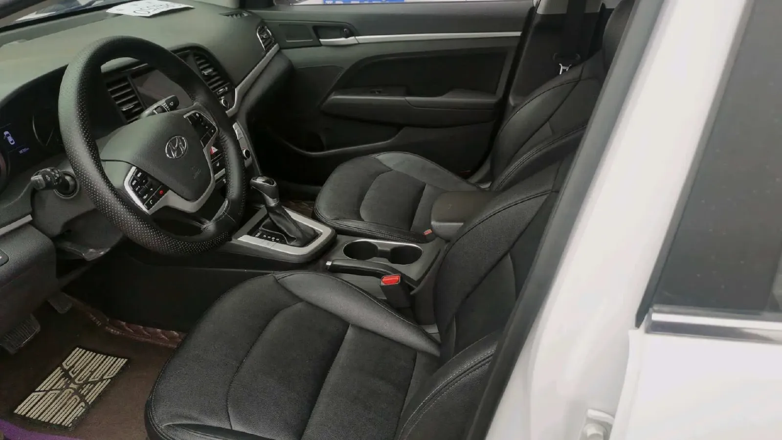 2016 Hyundai Elantra 1.6L 130HP L4 6AT,autocango,china used car exporter,china ev exporter,chinese used car exporter,chinese used ev exporter