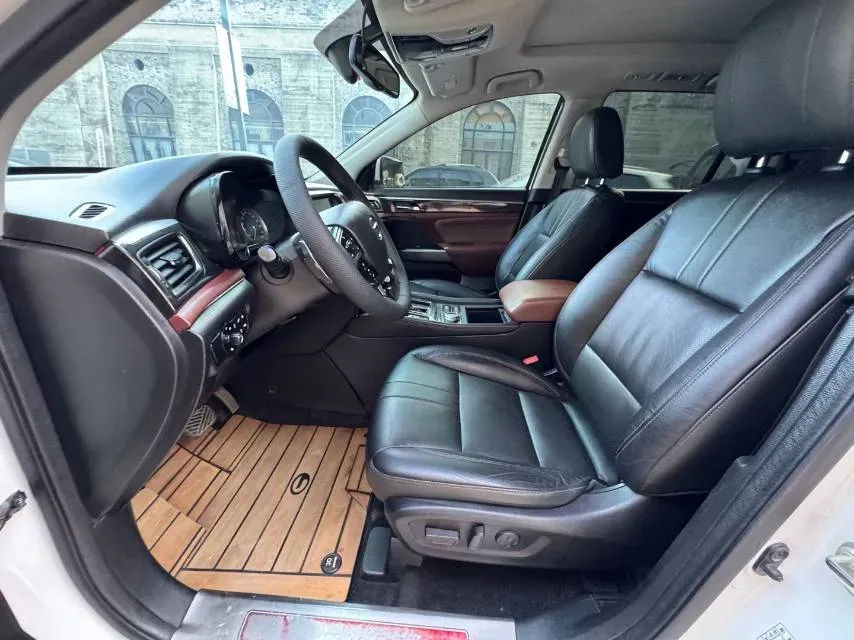 2017 GAC Trumpchi GS8 2.0T 201HP L4 6AT,autocango,china used car exporter,china ev exporter,chinese used car exporter,chinese used ev exporter