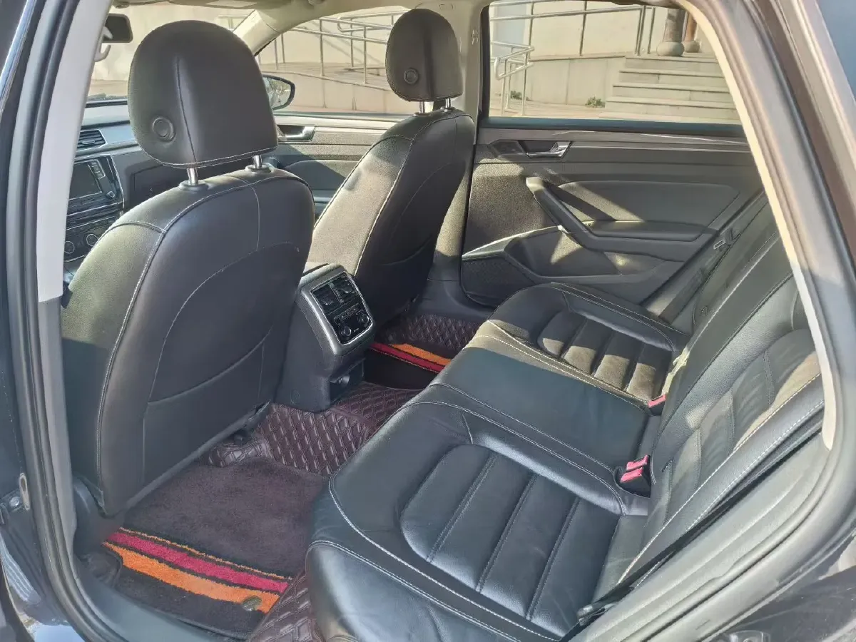 2017 Volkswagen Passat 1.8T 180HP L4 7DCT,autocango,china used car exporter,china ev exporter,chinese used car exporter,chinese used ev exporter