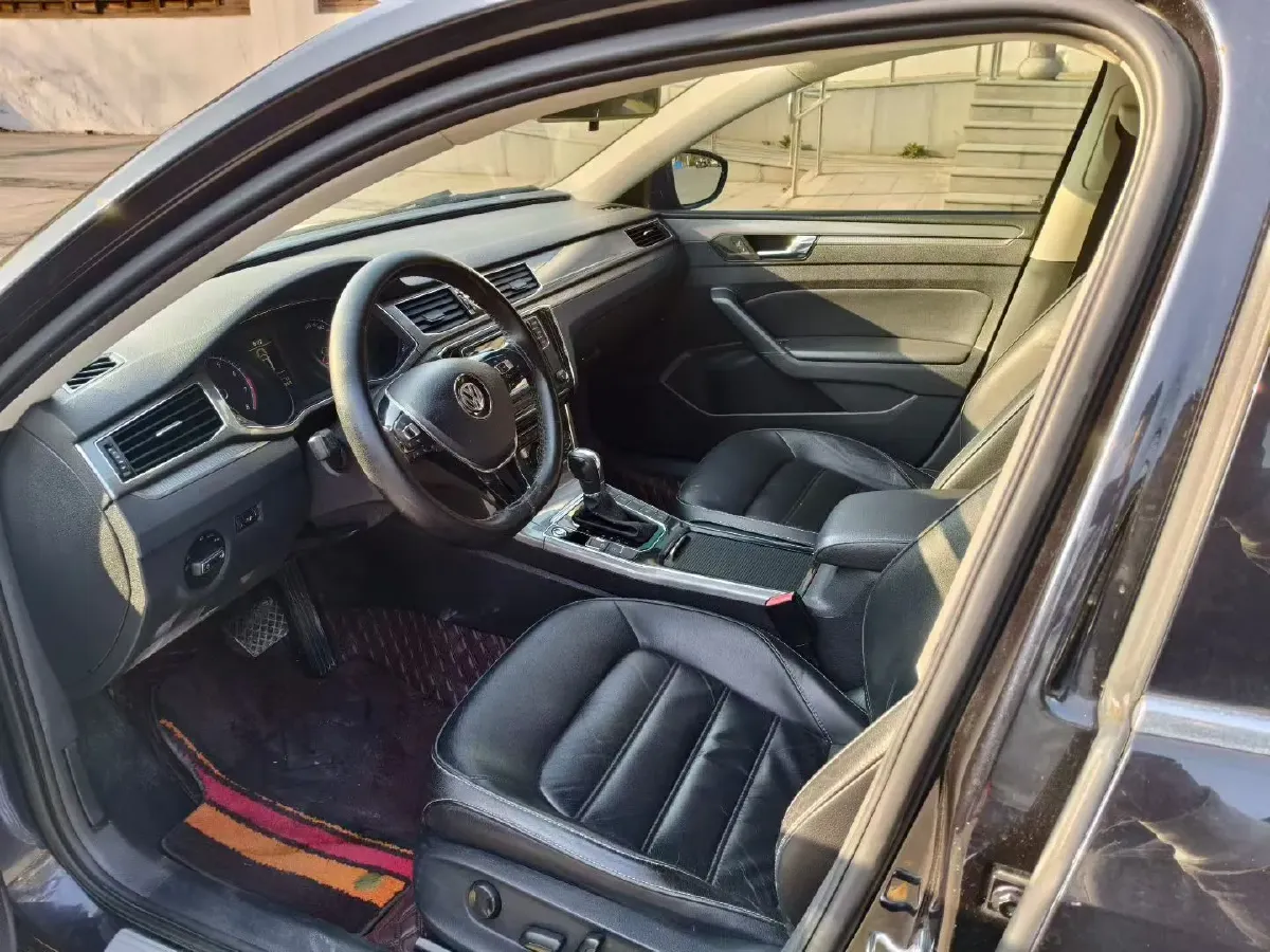 2017 Volkswagen Passat 1.8T 180HP L4 7DCT,autocango,china used car exporter,china ev exporter,chinese used car exporter,chinese used ev exporter