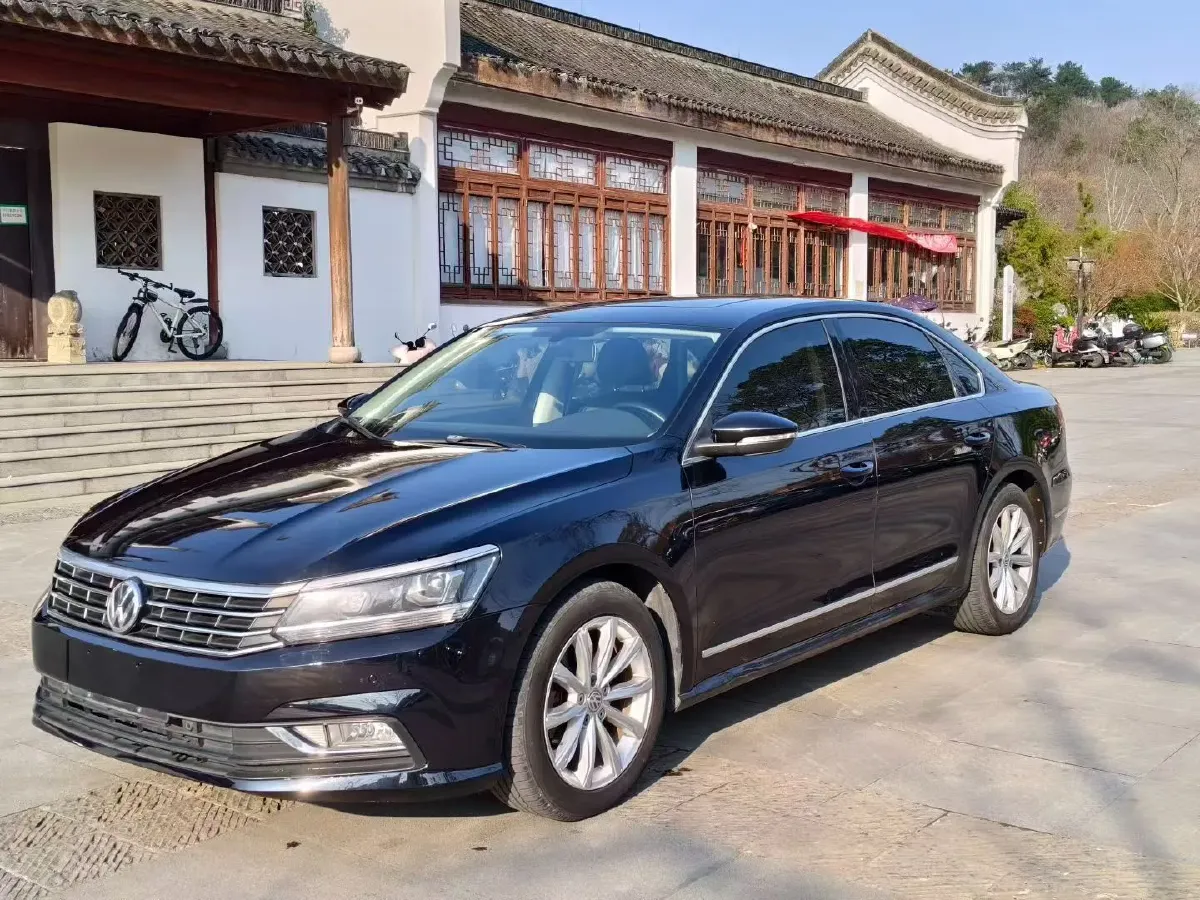 2017 Volkswagen Passat 1.8T 180HP L4 7DCT,autocango,china used car exporter,china ev exporter,chinese used car exporter,chinese used ev exporter