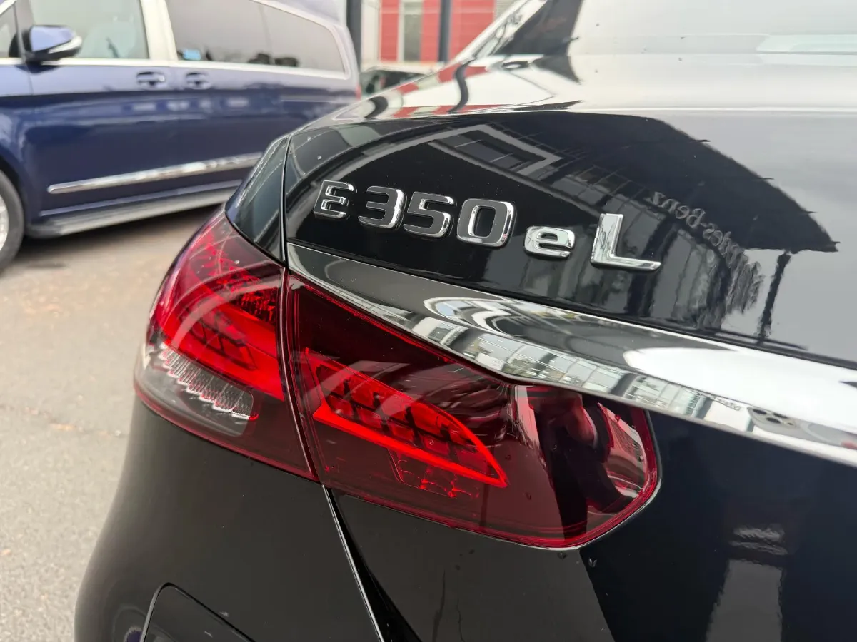 2023 Mercedes-Benz E Class 2.0T 211HP L4 9AT PHEV 25.4KWH,autocango,china used car exporter,china ev exporter,chinese used car exporter,chinese used ev exporter