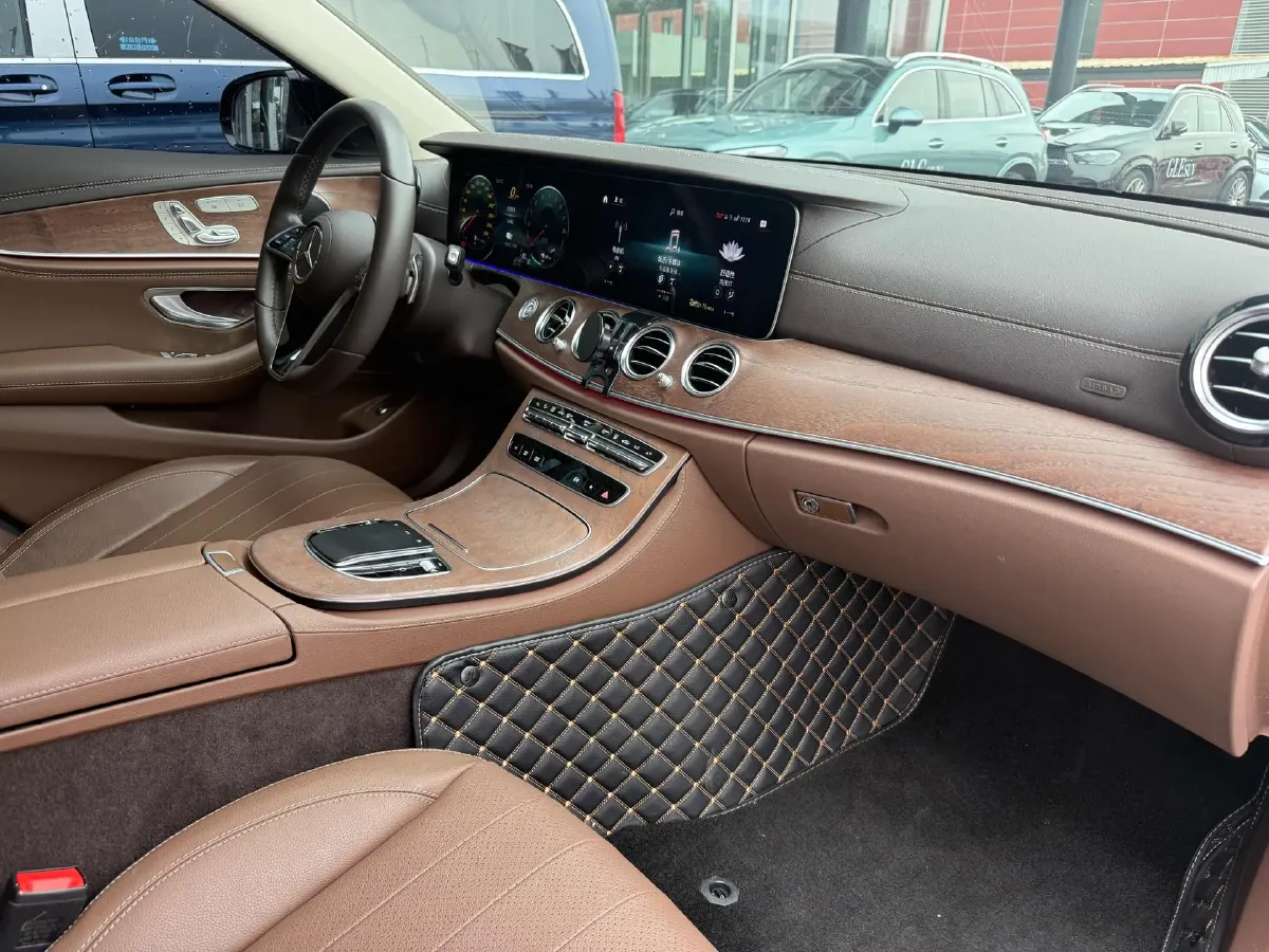 2023 Mercedes-Benz E Class 2.0T 211HP L4 9AT PHEV 25.4KWH,autocango,china used car exporter,china ev exporter,chinese used car exporter,chinese used ev exporter