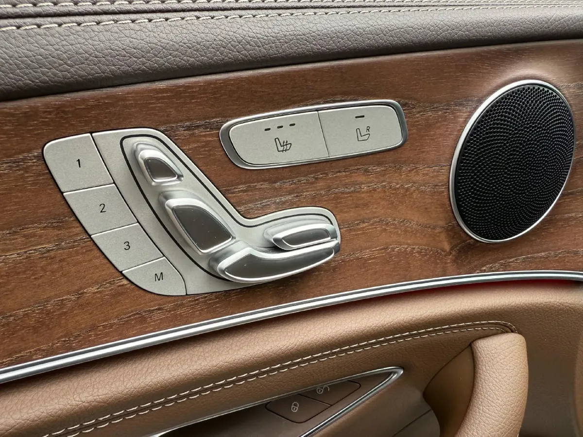 2023 Mercedes-Benz E Class 2.0T 211HP L4 9AT PHEV 25.4KWH,autocango,china used car exporter,china ev exporter,chinese used car exporter,chinese used ev exporter