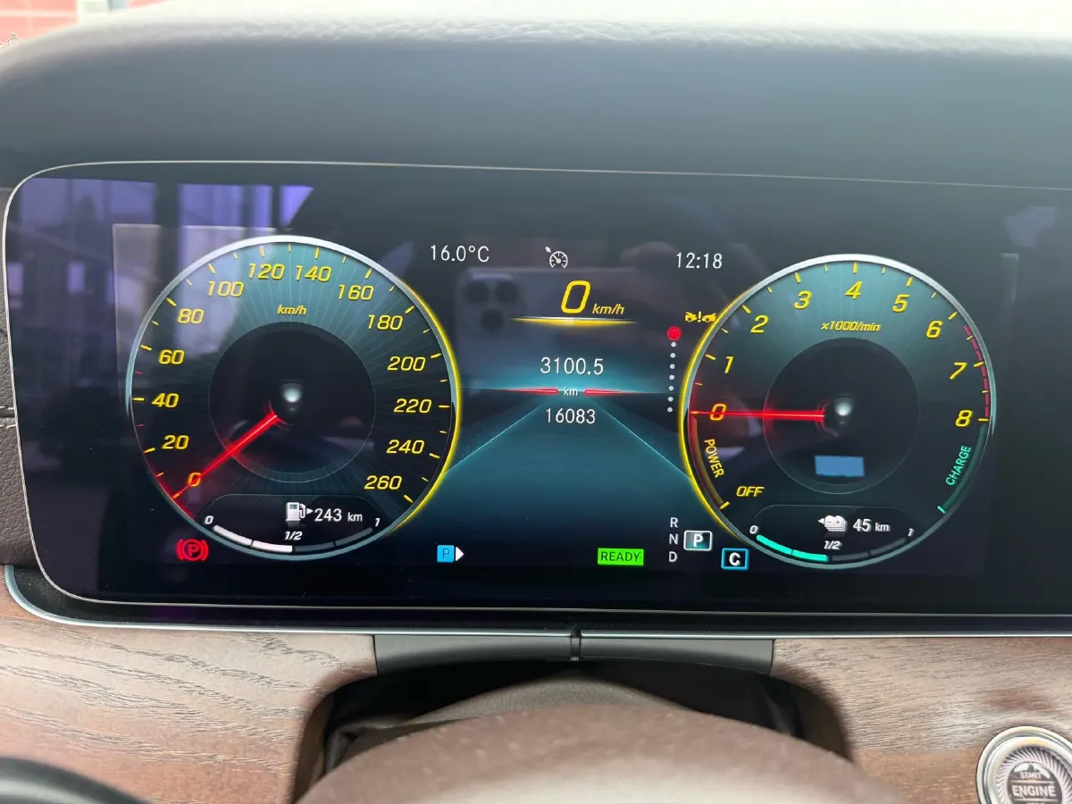 2023 Mercedes-Benz E Class 2.0T 211HP L4 9AT PHEV 25.4KWH,autocango,china used car exporter,china ev exporter,chinese used car exporter,chinese used ev exporter