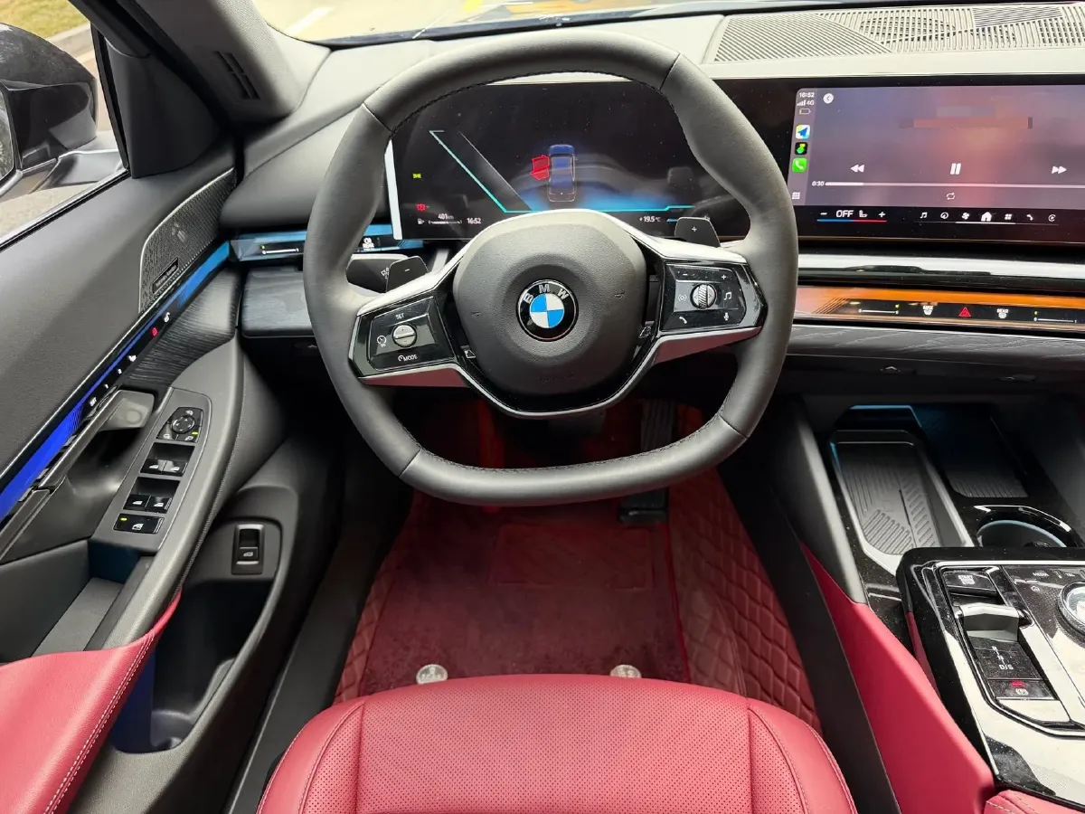 2024 BMW 5 Series 2.0T 258HP L4 8AT,autocango,china used car exporter,china ev exporter,chinese used car exporter,chinese used ev exporter