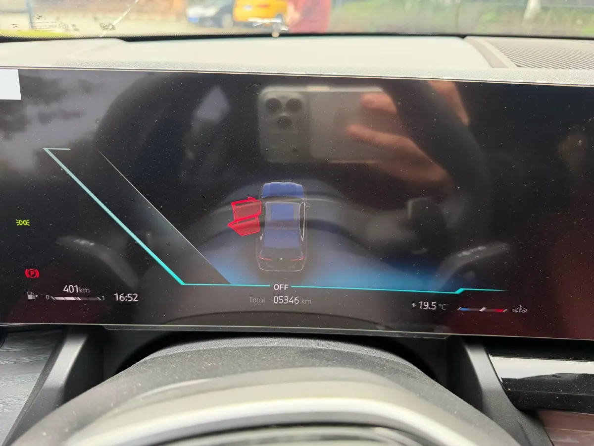 2024 BMW 5 Series 2.0T 258HP L4 8AT,autocango,china used car exporter,china ev exporter,chinese used car exporter,chinese used ev exporter