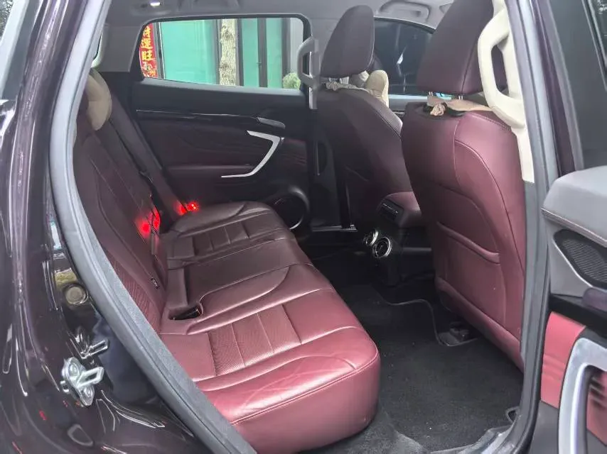 2017 WEY VV7 2.0T 234HP L4 7DCT,autocango,china used car exporter,china ev exporter,chinese used car exporter,chinese used ev exporter