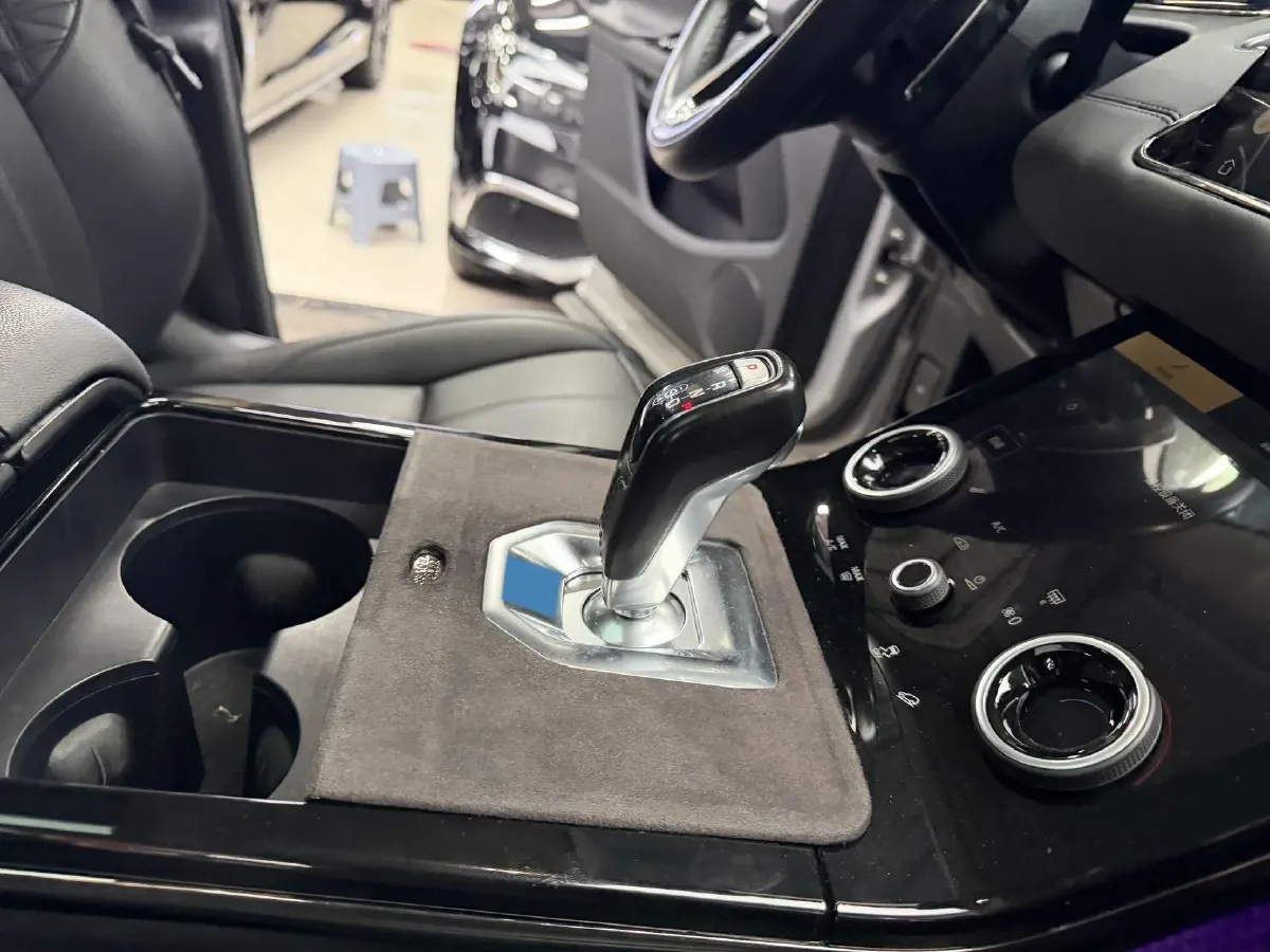 2022 Land Rover Range Rover Evoque 2.0T 249HP L4 9AT,autocango,china used car exporter,china ev exporter,chinese used car exporter,chinese used ev exporter