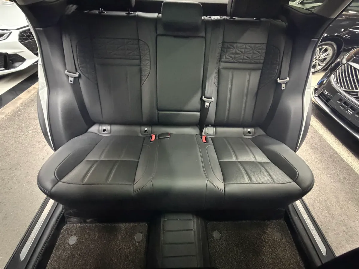 2022 Land Rover Range Rover Evoque 2.0T 249HP L4 9AT,autocango,china used car exporter,china ev exporter,chinese used car exporter,chinese used ev exporter