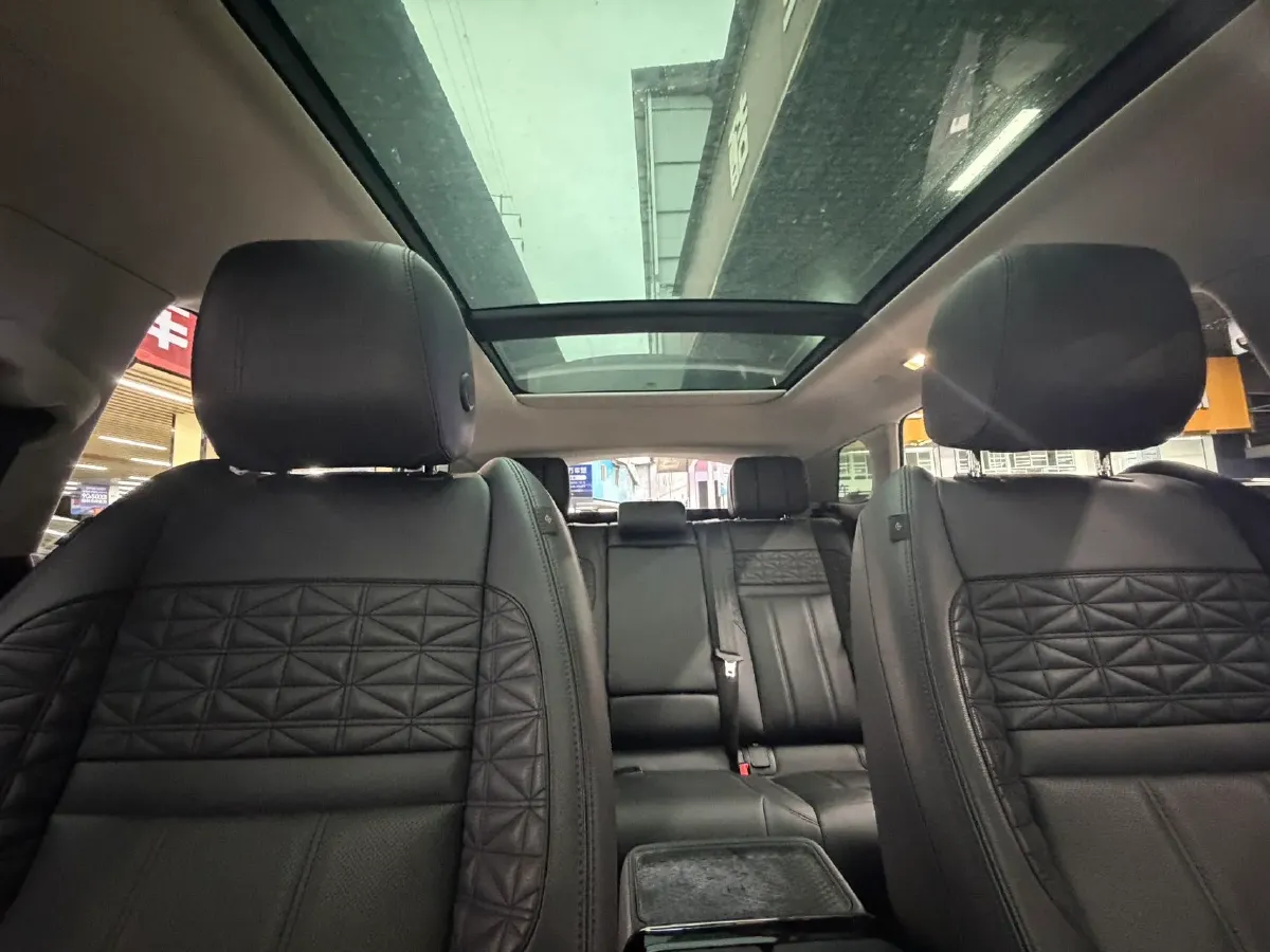 2022 Land Rover Range Rover Evoque 2.0T 249HP L4 9AT,autocango,china used car exporter,china ev exporter,chinese used car exporter,chinese used ev exporter