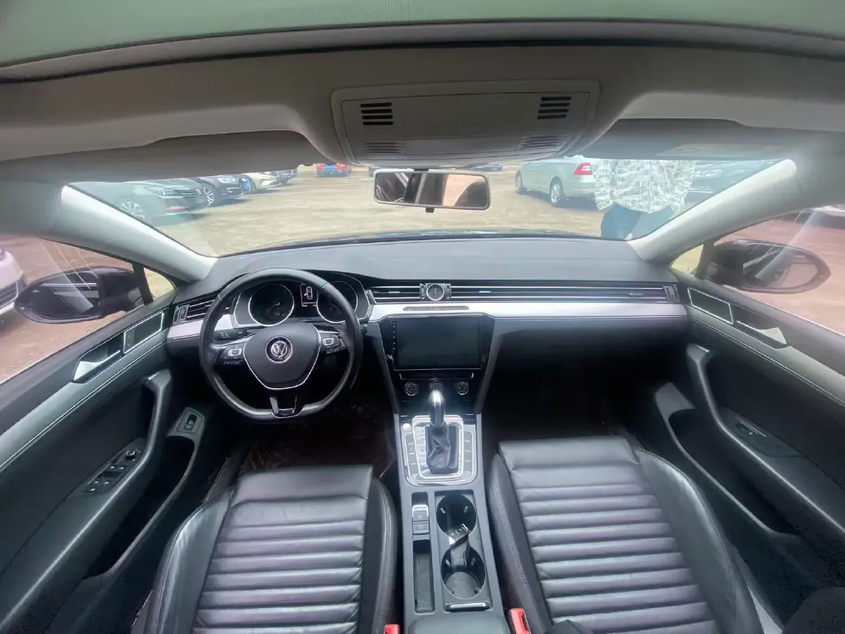 2018 Volkswagen Magotan 1.8T 180HP L4 7DCT,autocango,china used car exporter,china ev exporter,chinese used car exporter,chinese used ev exporter