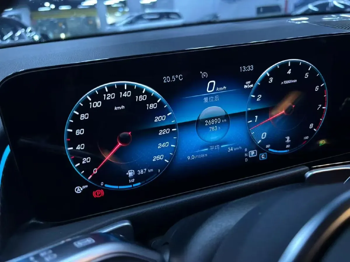 2023 Mercedes-Benz GLB Class 2.0T 190HP L4 8DCT,autocango,china used car exporter,china ev exporter,chinese used car exporter,chinese used ev exporter