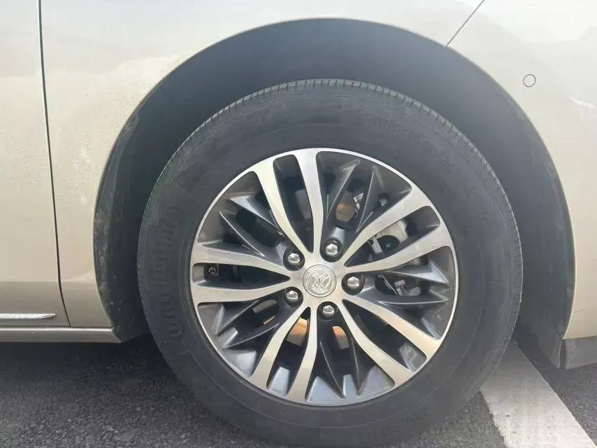 2023 Buick GL8 2.0T 237HP L4 9AT,autocango,china used car exporter,china ev exporter,chinese used car exporter,chinese used ev exporter