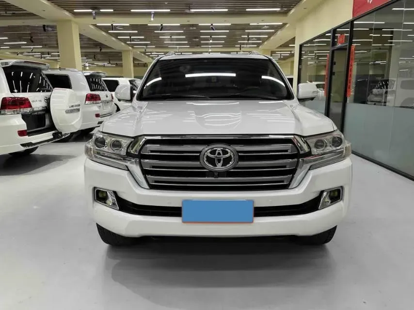 2019 Chevrolet Trax 1.0T 125HP L3 6AT,autocango,china used car exporter,china ev exporter,chinese used car exporter,chinese used ev exporter