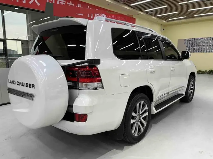 2019 Chevrolet Trax 1.0T 125HP L3 6AT,autocango,china used car exporter,china ev exporter,chinese used car exporter,chinese used ev exporter