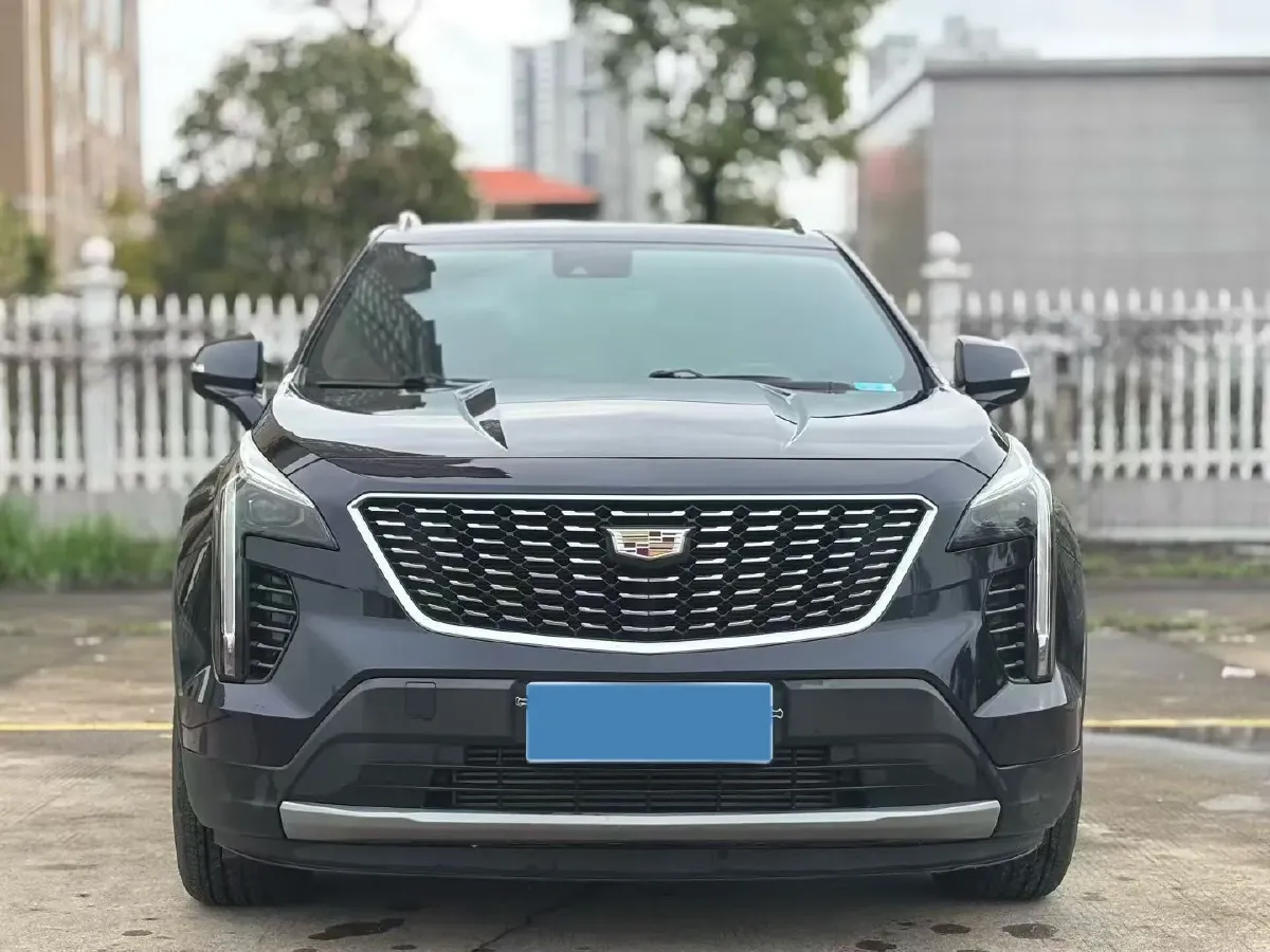 2022 Cadillac XT4 2.0T 237HP L4 9AT,autocango,china used car exporter,china ev exporter,chinese used car exporter,chinese used ev exporter