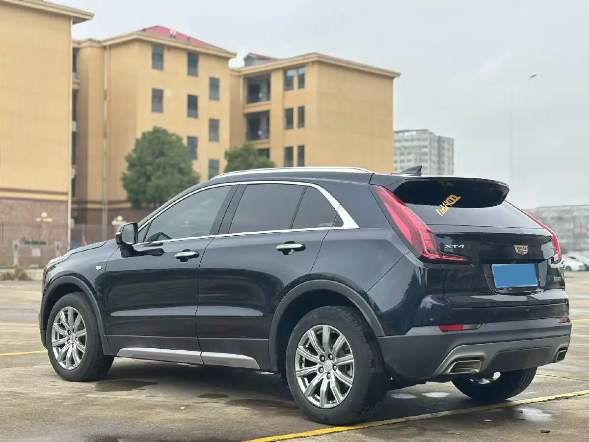2022 Cadillac XT4 2.0T 237HP L4 9AT,autocango,china used car exporter,china ev exporter,chinese used car exporter,chinese used ev exporter