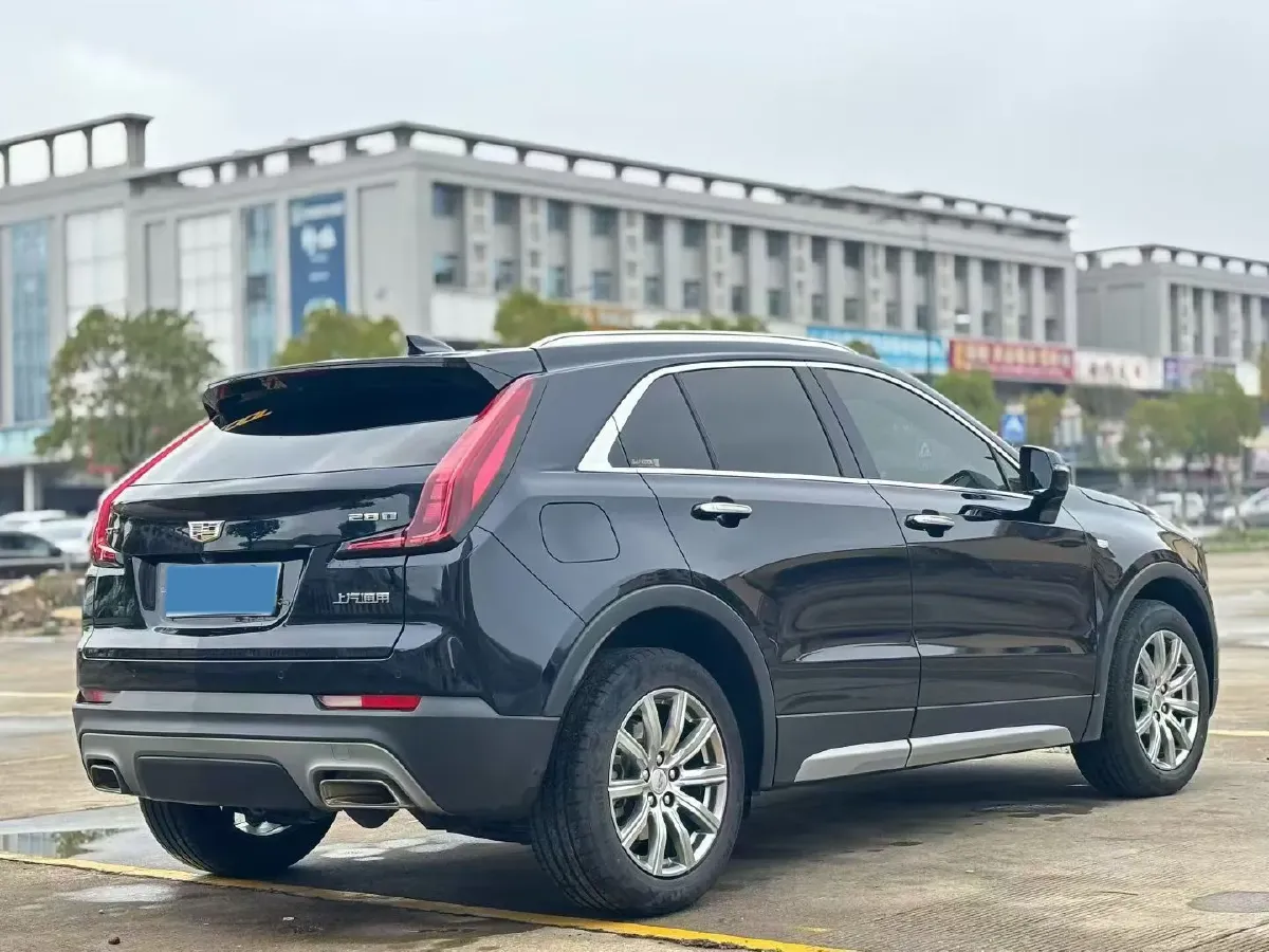 2022 Cadillac XT4 2.0T 237HP L4 9AT,autocango,china used car exporter,china ev exporter,chinese used car exporter,chinese used ev exporter