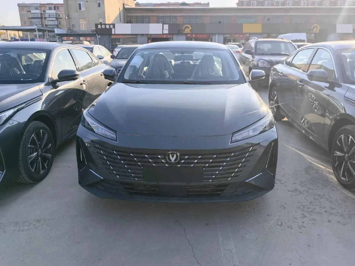 2025 ChangAn Eado 1.5T 192HP L4 7DCT,autocango,china used car exporter,china ev exporter,chinese used car exporter,chinese used ev exporter