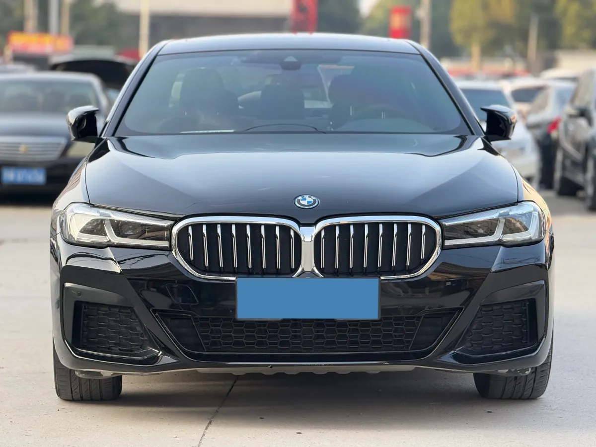 2022 BMW 5 Series 2.0T 184HP L4 8AT PHEV 17.7KWH,autocango,china used car exporter,china ev exporter,chinese used car exporter,chinese used ev exporter