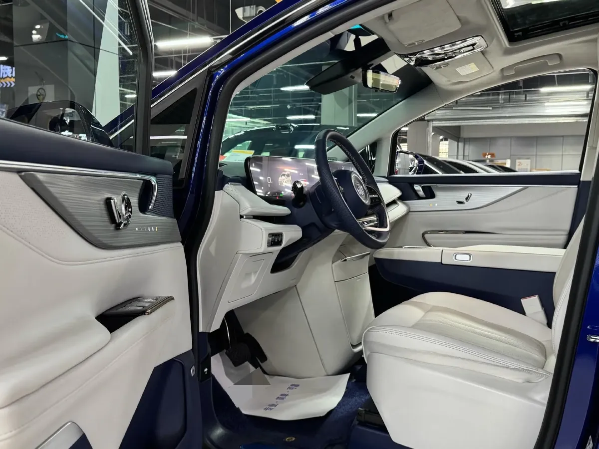 2024 Buick GL8 1.5T 180HP L4 2DHT PHEV 24.4KWH,autocango,china used car exporter,china ev exporter,chinese used car exporter,chinese used ev exporter