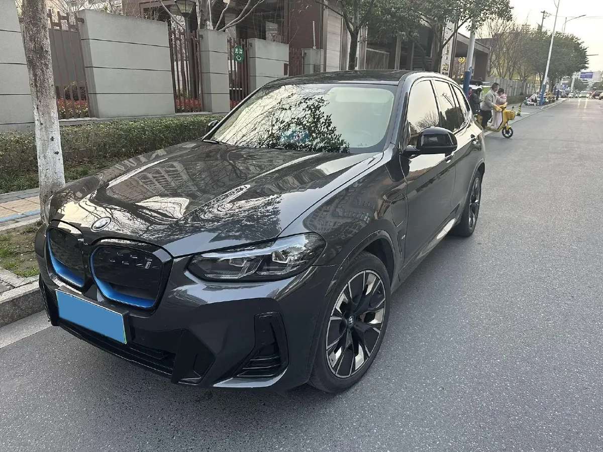 2022 BMW iX3 BEV 80KWH,autocango,china used car exporter,china ev exporter,chinese used car exporter,chinese used ev exporter