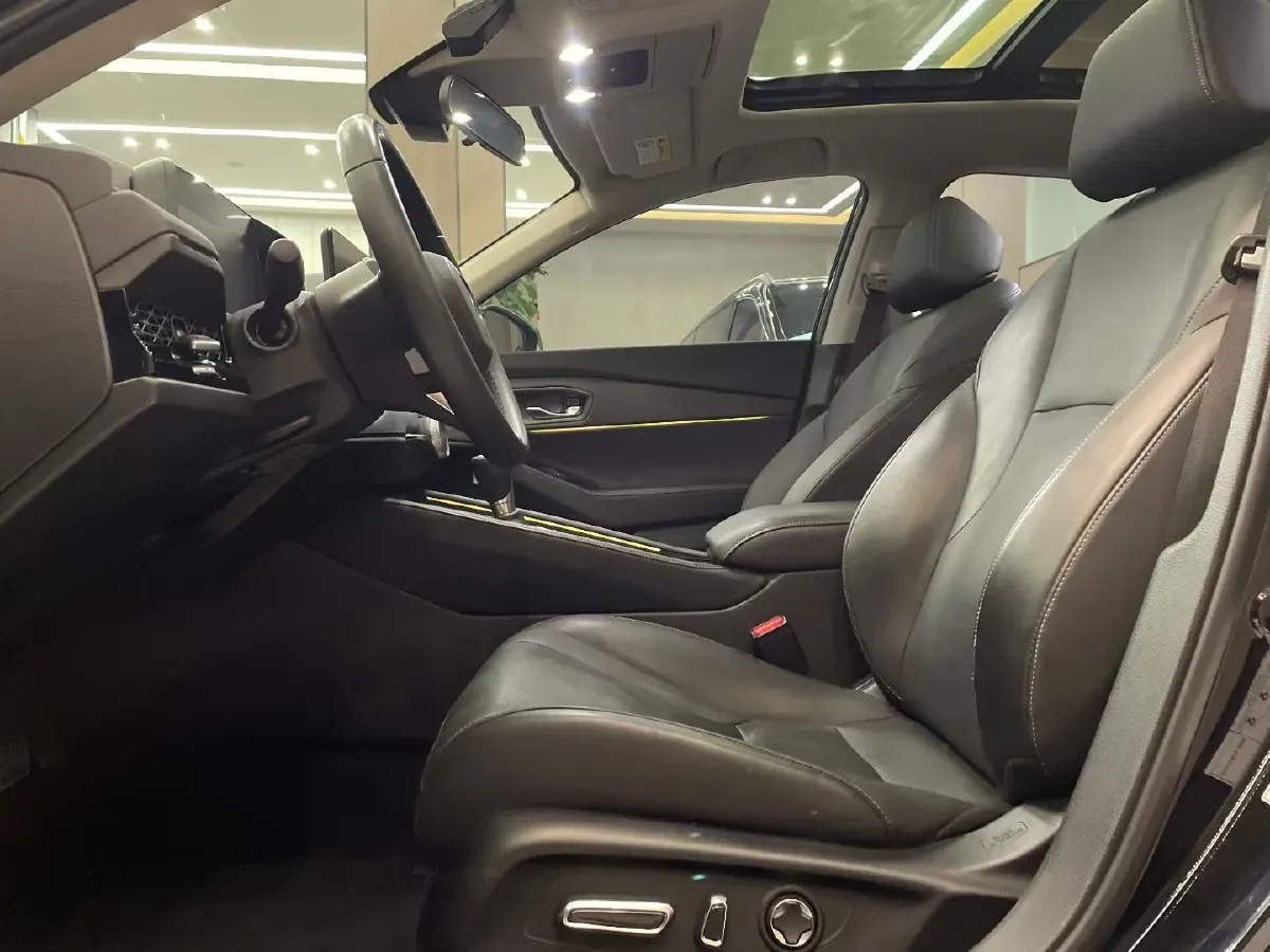 2023 Honda Accord 1.5T 192HP L4 CVT,autocango,china used car exporter,china ev exporter,chinese used car exporter,chinese used ev exporter