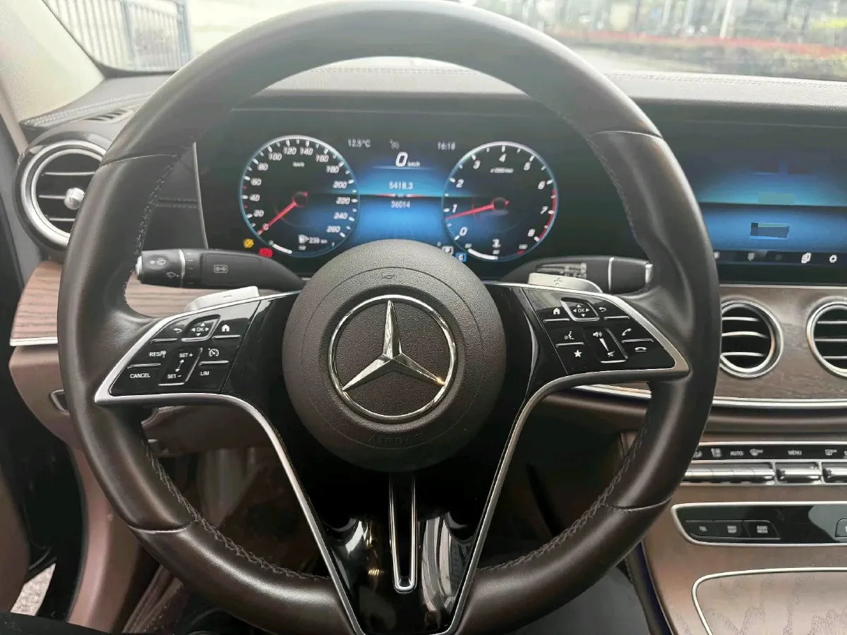 2022 Mercedes-Benz E Class 2.0T 197HP L4 9AT,autocango,china used car exporter,china ev exporter,chinese used car exporter,chinese used ev exporter