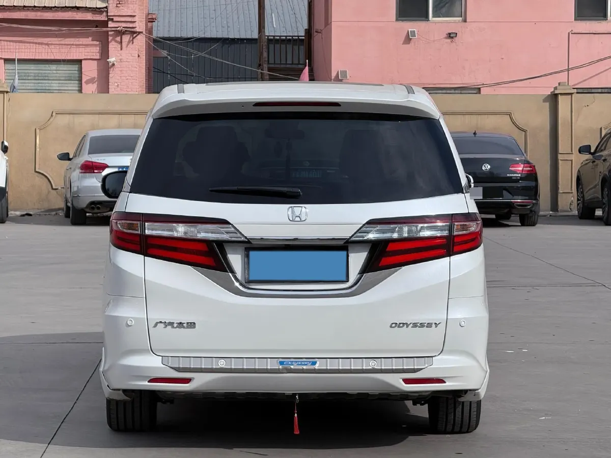 2018 Honda Odyssey 2.4L 186HP L4 CVT,autocango,china used car exporter,china ev exporter,chinese used car exporter,chinese used ev exporter