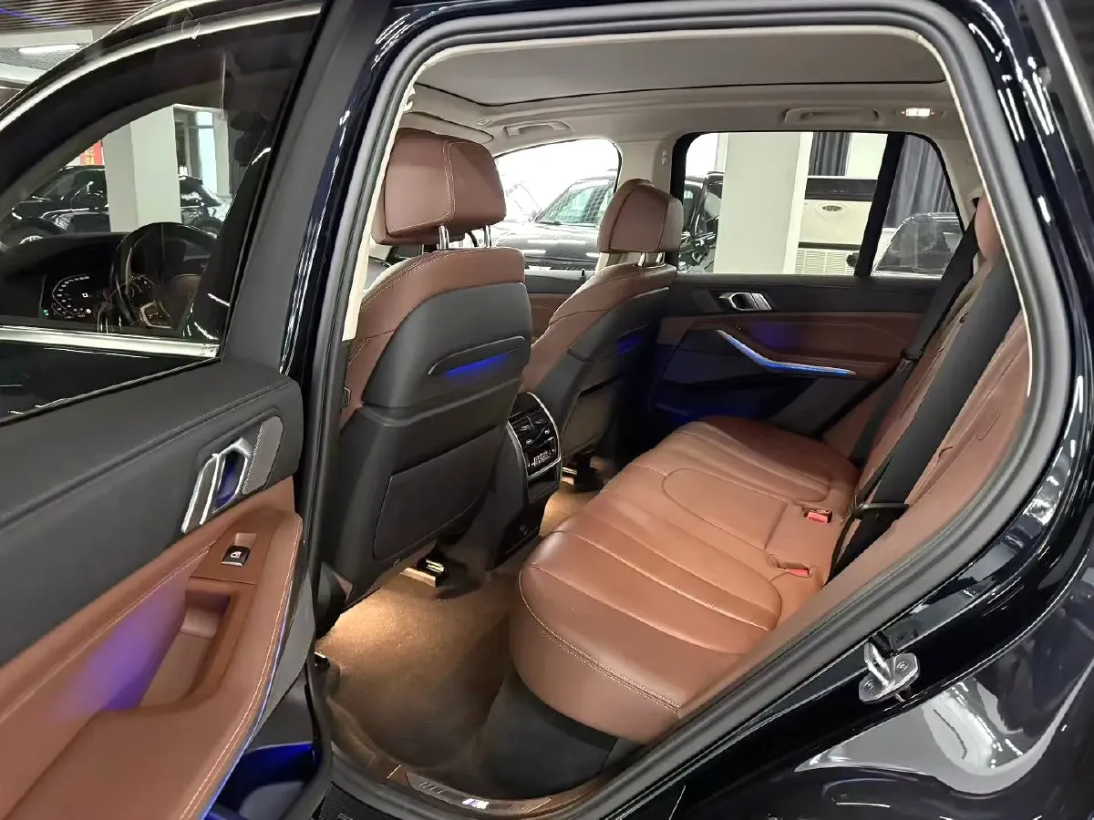 2021 BMW X5 3.0T 340HP L6 8AT,autocango,china used car exporter,china ev exporter,chinese used car exporter,chinese used ev exporter