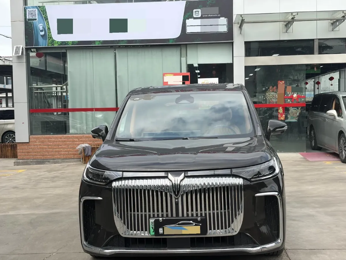 2025 Voyah Dream 1.5T 150HP L4 PHEV 41.7KWH,autocango,china used car exporter,china ev exporter,chinese used car exporter,chinese used ev exporter