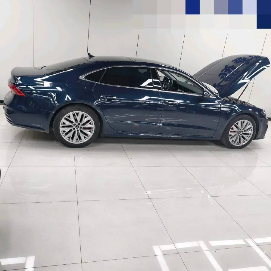 2024 Audi A7L 2.0T 245HP L4 7DCT,autocango,china used car exporter,china ev exporter,chinese used car exporter,chinese used ev exporter