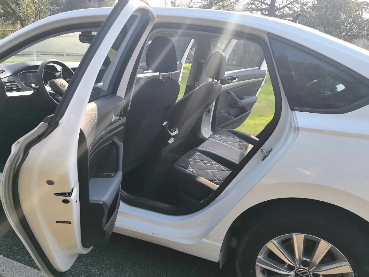 2023 Volkswagen Lavida 1.5L 110HP L4 6AT,autocango,china used car exporter,china ev exporter,chinese used car exporter,chinese used ev exporter