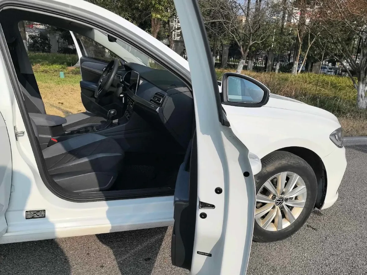 2023 Volkswagen Lavida 1.5L 110HP L4 6AT,autocango,china used car exporter,china ev exporter,chinese used car exporter,chinese used ev exporter