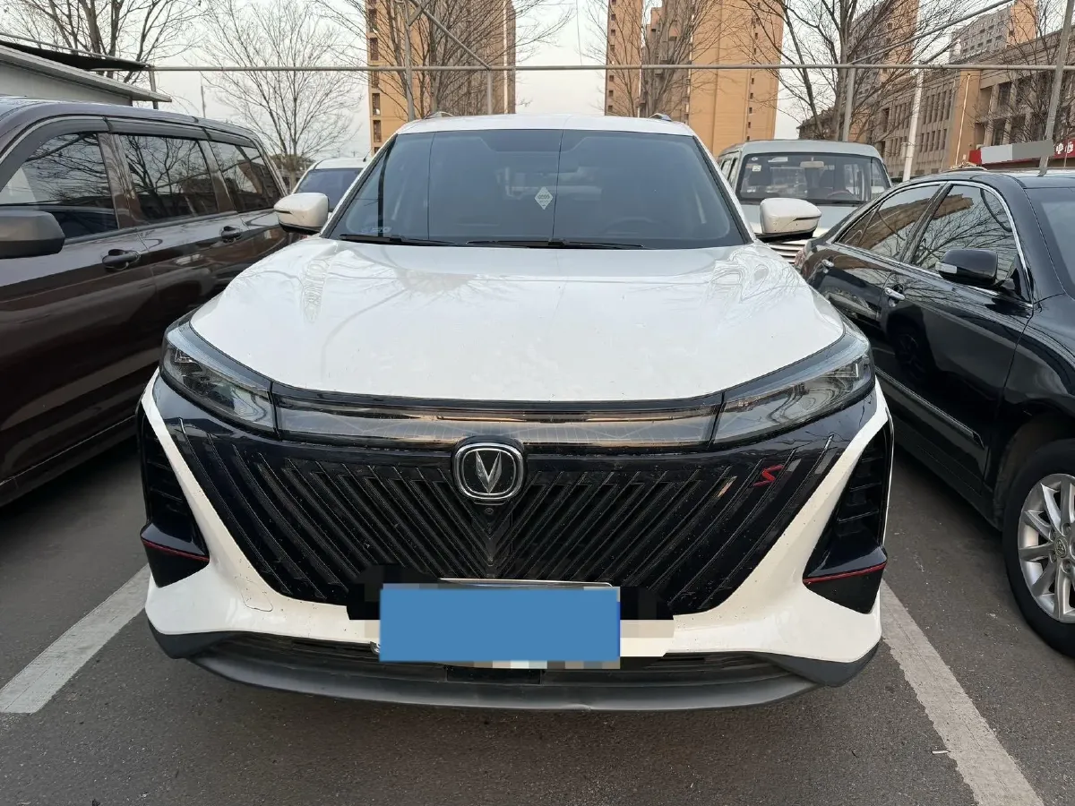 2022 ChangAn CS75 Plus 1.5T 188HP L4 8AT,autocango,china used car exporter,china ev exporter,chinese used car exporter,chinese used ev exporter
