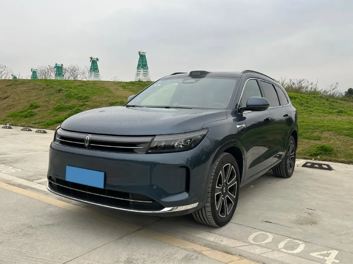 2024 AITO AITO M7 1.5T 152HP L4 REEV 42KWH,autocango,china used car exporter,china ev exporter,chinese used car exporter,chinese used ev exporter